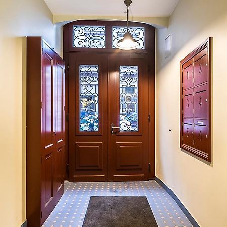Winwinstay Apartments In Heart Of Old Town Riga Ngoại thất bức ảnh