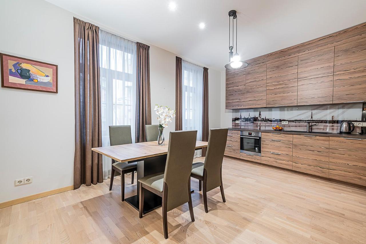 Winwinstay Apartments In Heart Of Old Town Riga Ngoại thất bức ảnh