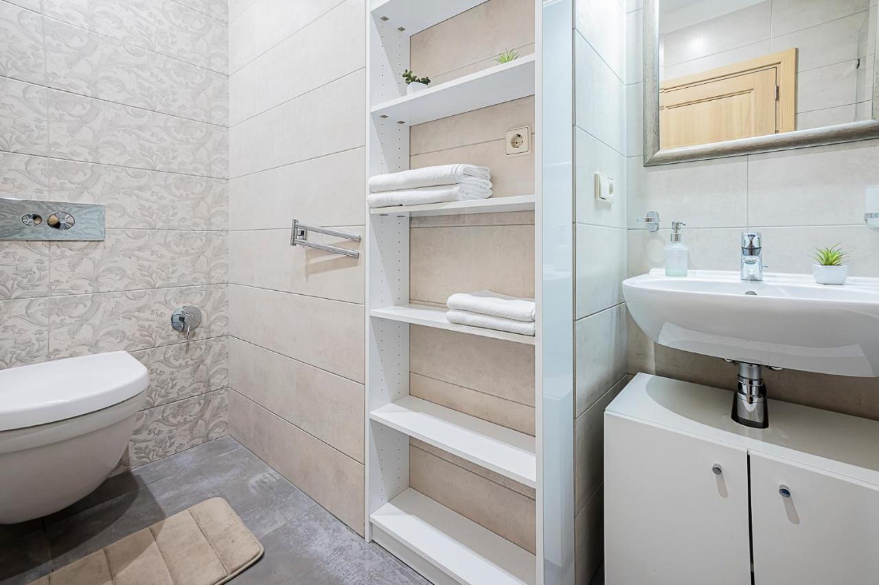 Winwinstay Apartments In Heart Of Old Town Riga Ngoại thất bức ảnh