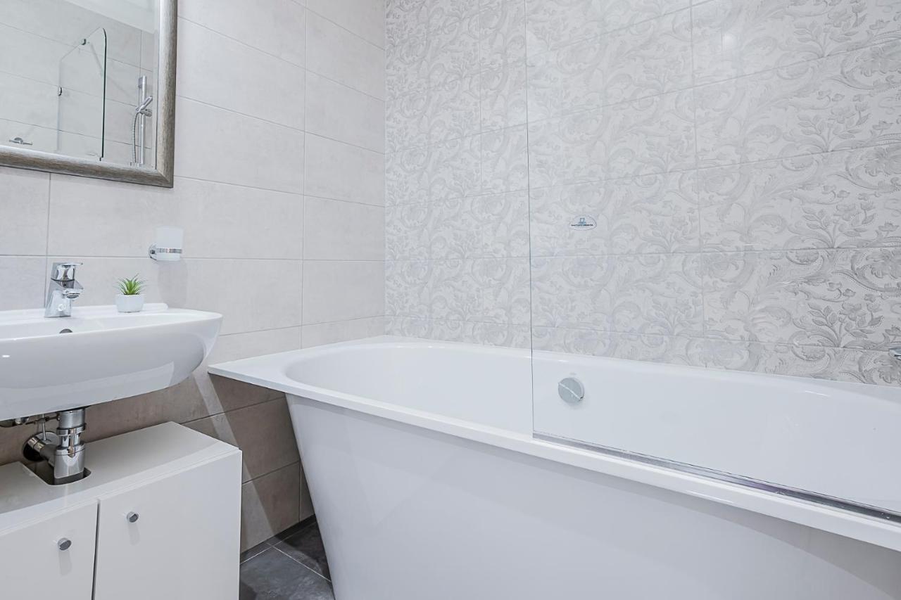 Winwinstay Apartments In Heart Of Old Town Riga Ngoại thất bức ảnh